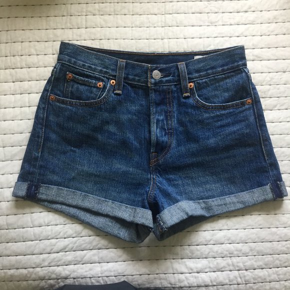 Levi's Pants - Levi's Wedgie Short - EUC